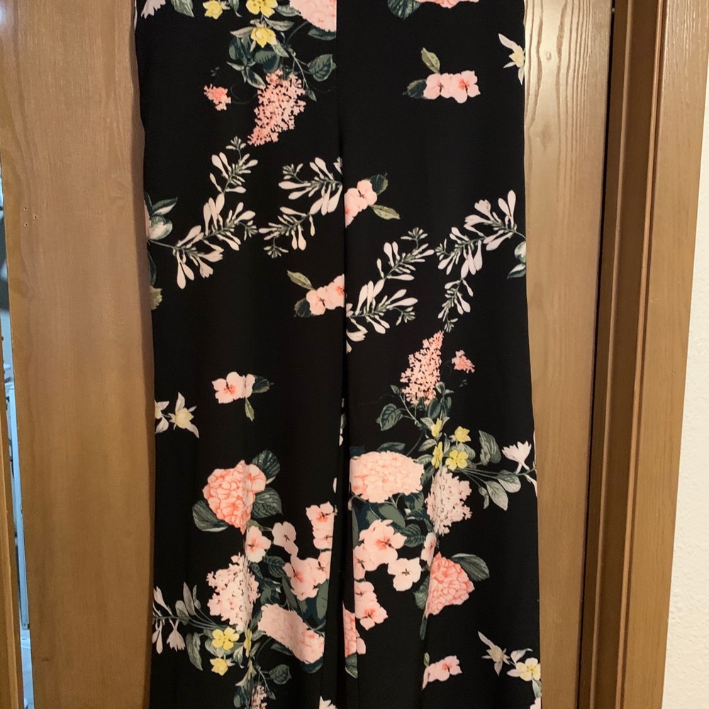 Floral dress pants with elastic back waist.